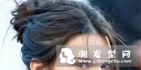逗号发型扎法图片 丸子头的发尾不盘起来