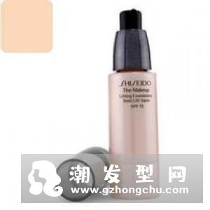 粉饼前要涂什么 怎么提高遮瑕力度