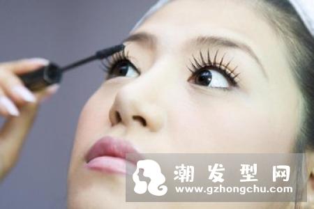 为什么别人化妆好精致光滑 5大技巧来救你