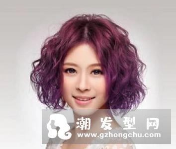 女生螺丝烫发发型 动感发丝一点都不显老
