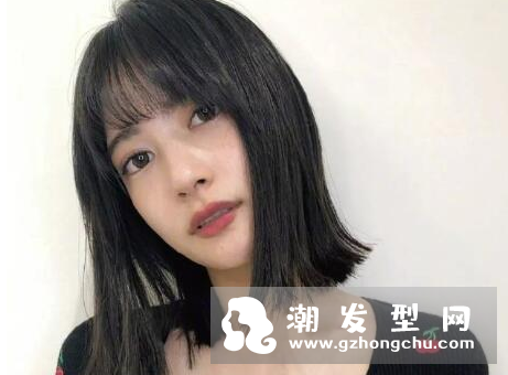 最新最流行“女生短发”发型，照着剪美